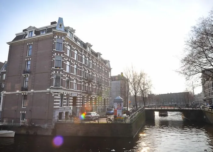 Hotel Amsterdam Inn 2*