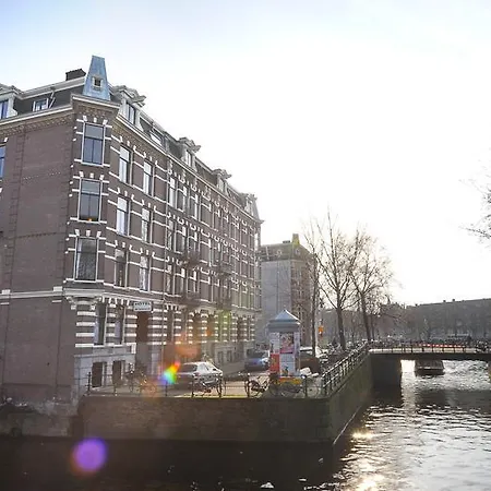Hotel Amsterdam Inn Отель 2*