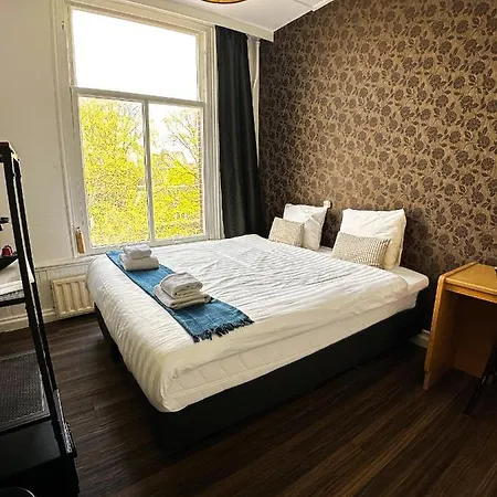 Hotel Amsterdam Inn Отель Амстердам