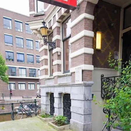 Hotel Amsterdam Inn Szálloda 2*