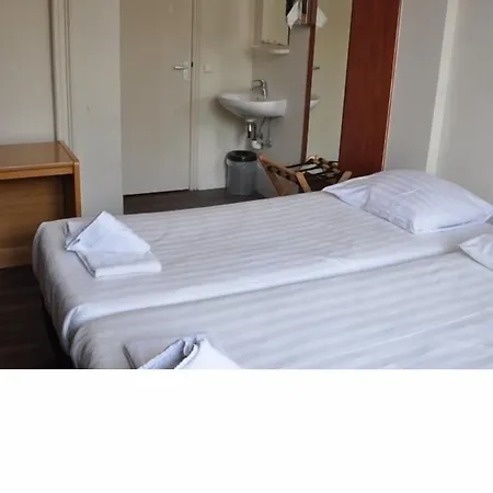 Hotel Amsterdam Inn Szálloda 2*