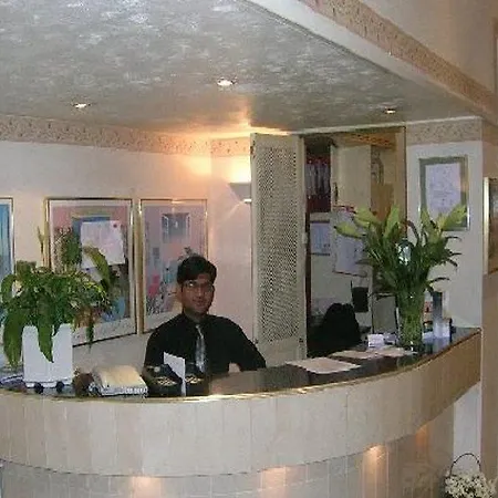 Отель Hotel Amsterdam Inn