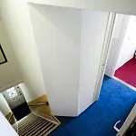 מלון Hotel Amsterdam Inn 2*