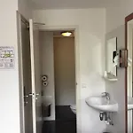 מלון Hotel Amsterdam Inn 2*