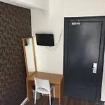 Hotel Amsterdam Inn מלון 2*