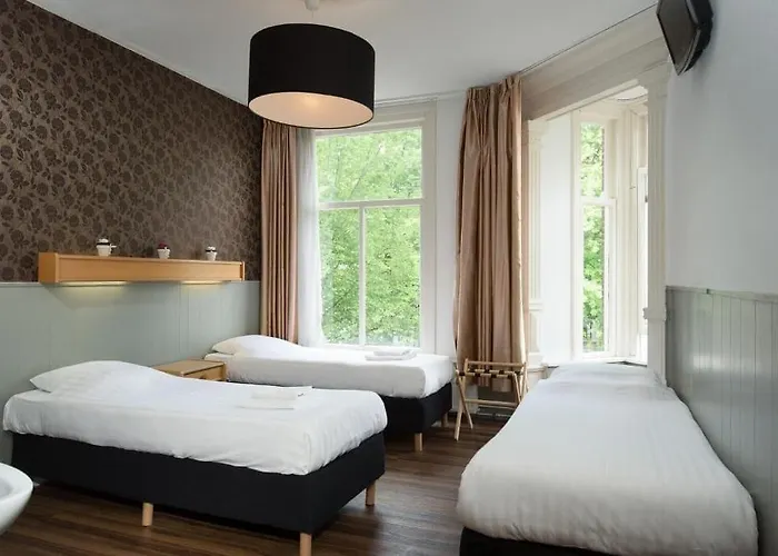 - Digital Access 2* Amsterdam